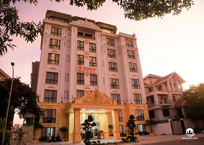 Khách sạn Golden Sea 3*